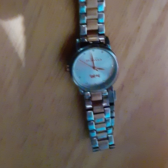 Watch - Picture 1 of 2